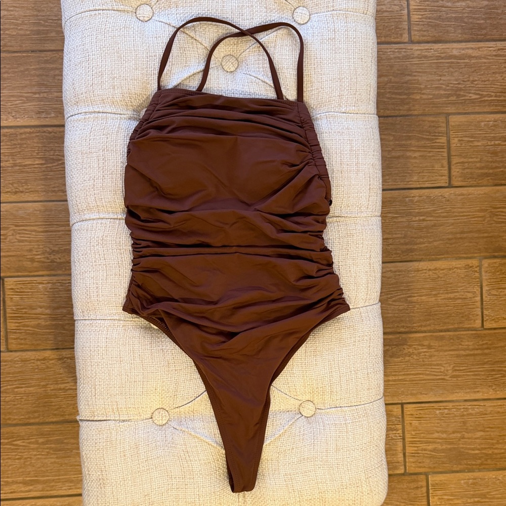Ruched Brown One-Piece Swimsuit — Women's Tank Style Cross Strap Back Thong M